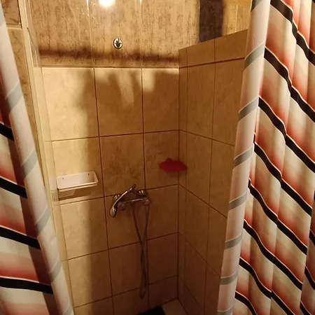 Pod Swierkami -