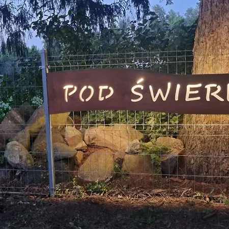 Pod Swierkami - 营地 *