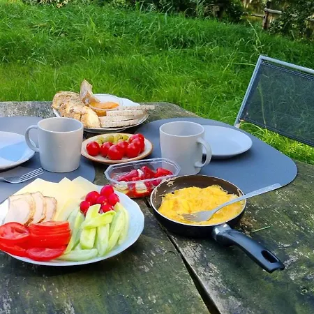 Pod Swierkami - Кемпинг Колчево