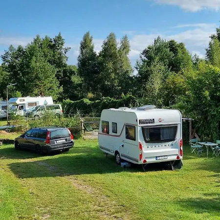 Pod Swierkami - Кемпинг