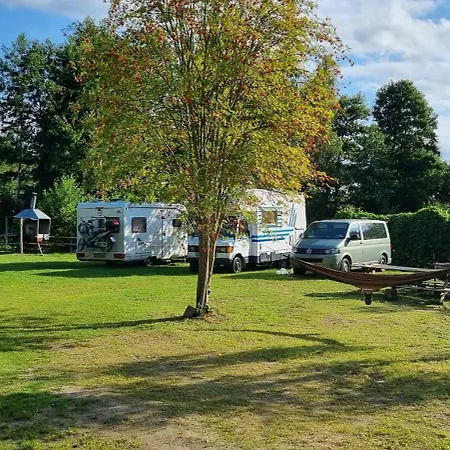 Pod Swierkami - Кемпинг *