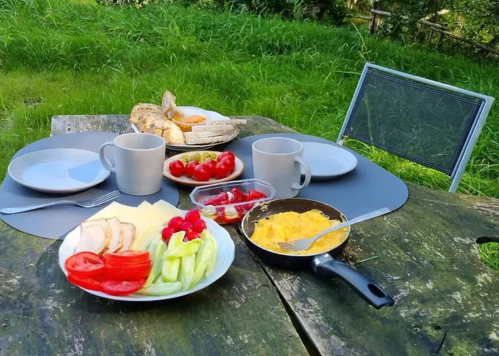 Pod Swierkami - Kemping Kołczewo